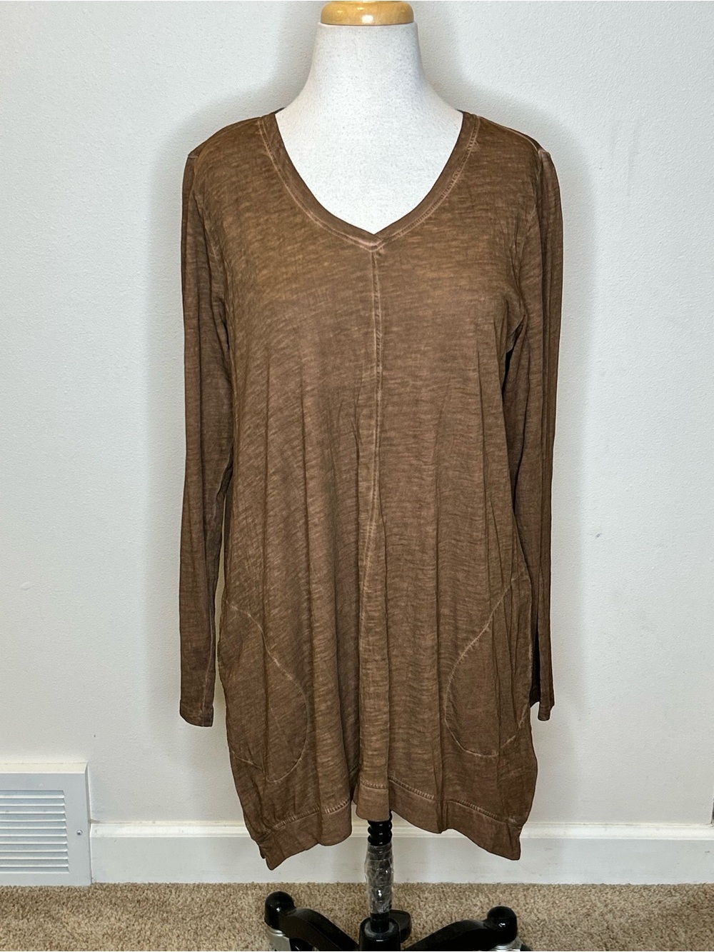 LOGO by Lori Goldstein Brown V-Neck Tunic Size M NWT